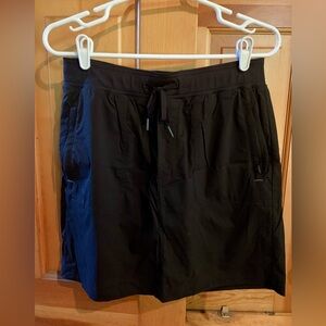 L.L. Bean women’s Vista Camp Skort black Small